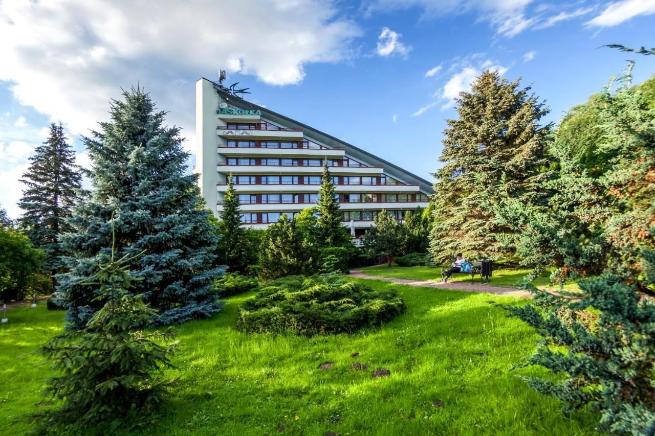 Отель Hotel Jaskółka Устронь-4